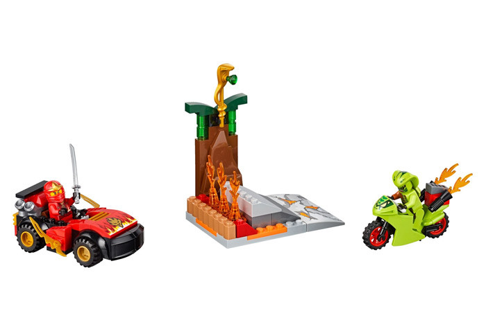 Конструктор LEGO Схватка со змеями 10722