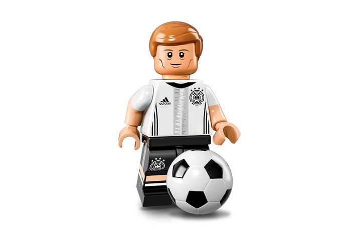 71014-18 Футболист сборной Германии - KROOS - Коллекционная минифигурка Лего 71014-18 71014-18