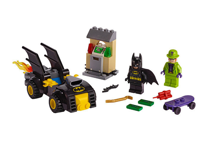 Конструктор LARI аналог LEGO 76137 Бэтмен и ограбление Загадочника 11348