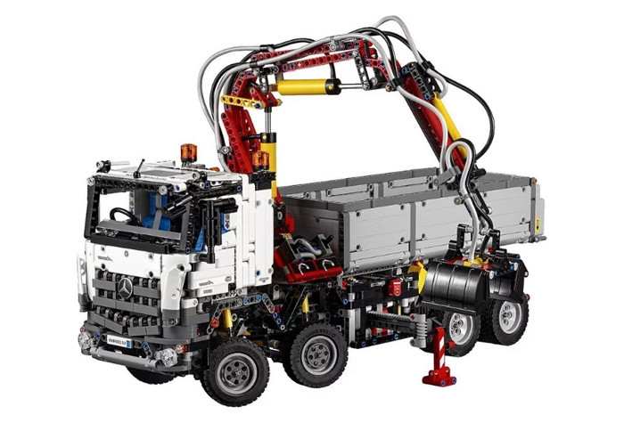 Конструктор Lion King (Lepin) аналог Lego 42043 Mercedes-Benz Arocs 3245 180097