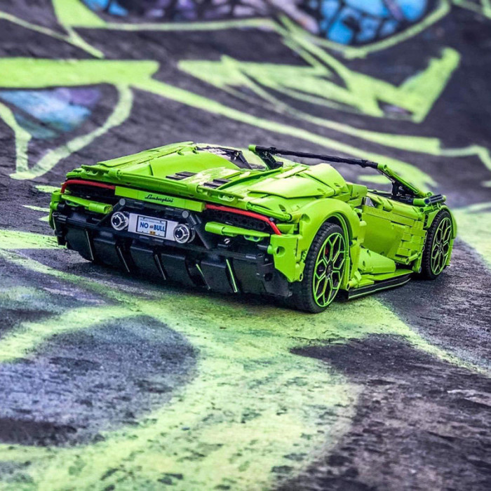 Конструктор Super 18K Спорткар Lamborghini Huracan EVO RWD K131