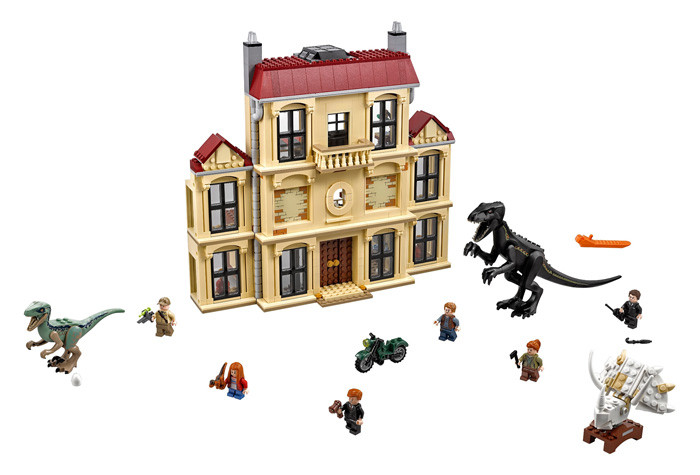 Конструктор LEGO Jurassic World Нападение индораптора в поместье 75930