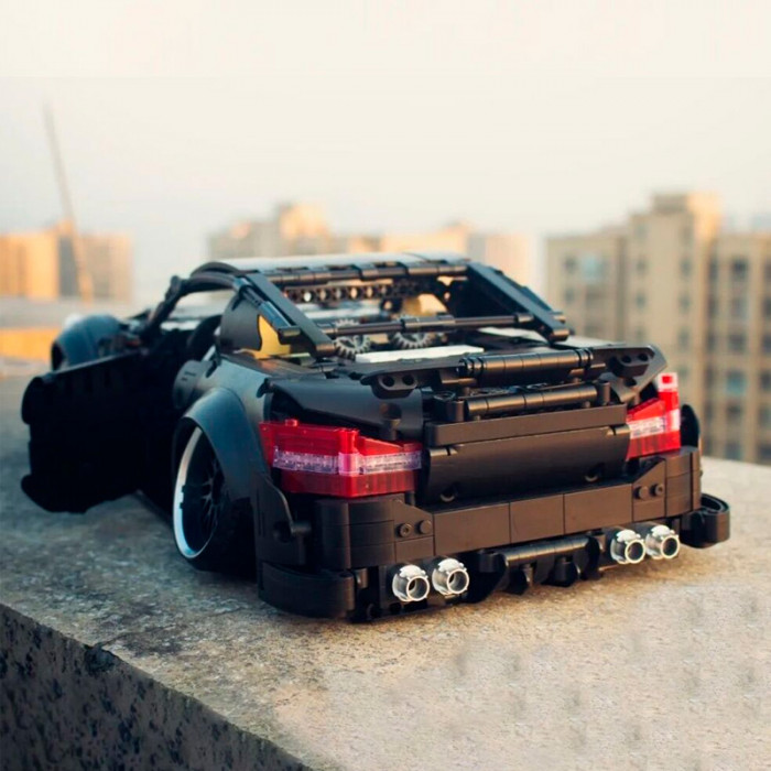 Конструктор Mercedes-Benz C63 AMG «HellaFlush Canibeat Black Warrior» U0100