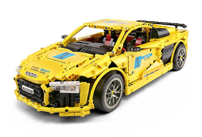 Конструктор Mould King Спорткар Audi R8 V10 (жёлтый) 13127